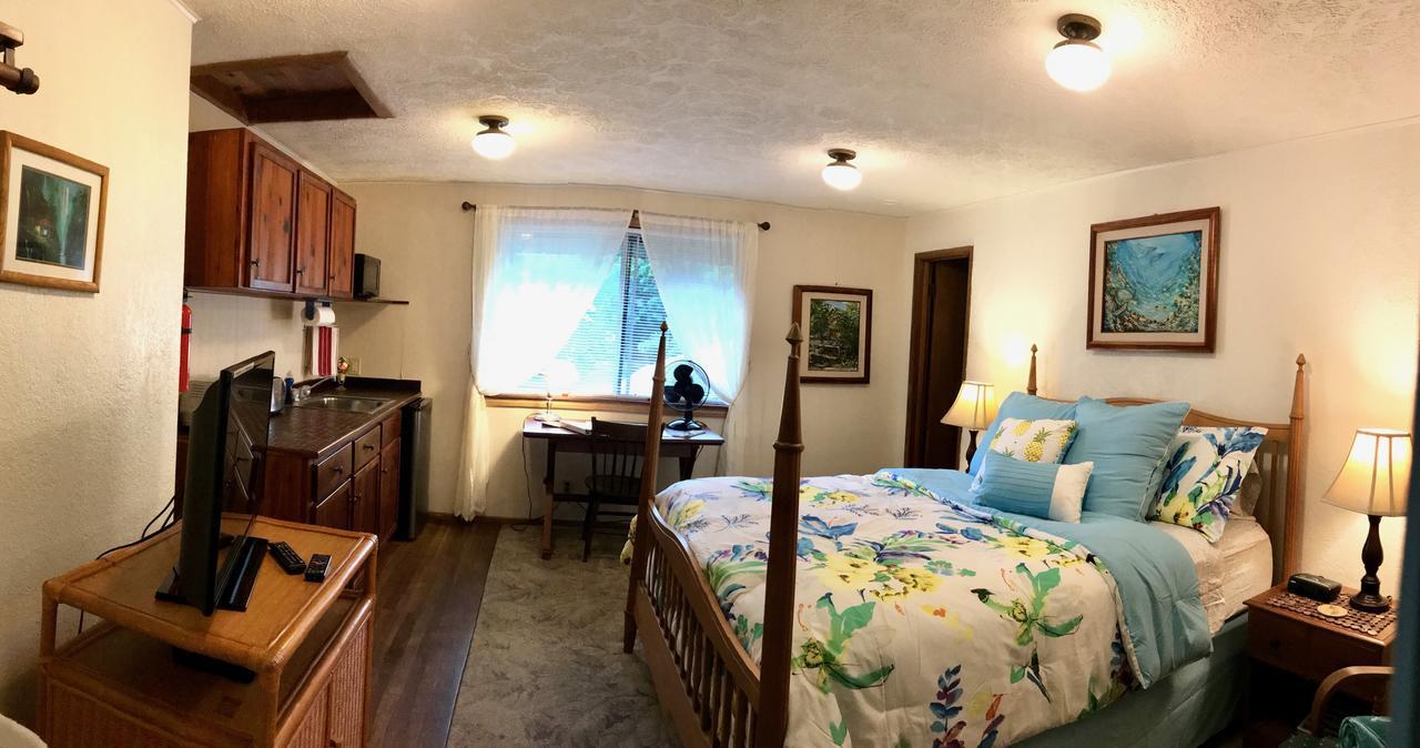 Hale Maluhia Country Inn Kailua-Kona Eksteriør billede