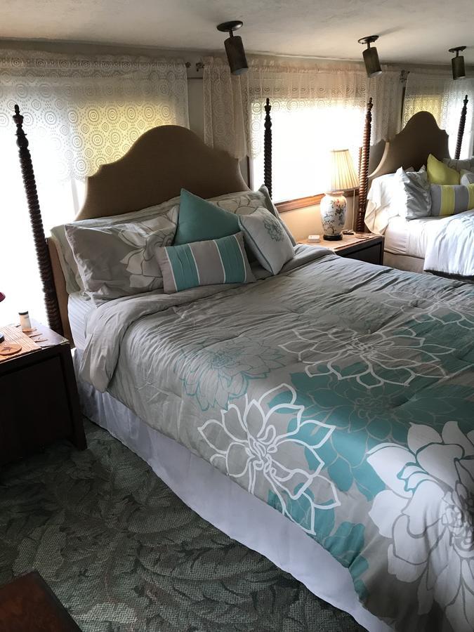 Hale Maluhia Country Inn Kailua-Kona Eksteriør billede