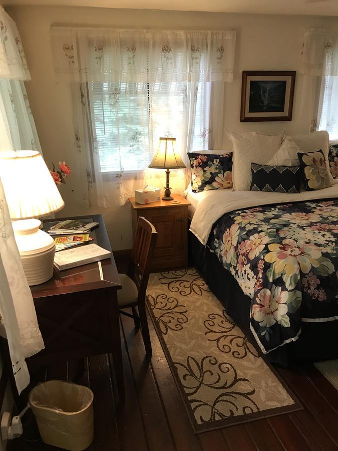 Hale Maluhia Country Inn Kailua-Kona Eksteriør billede