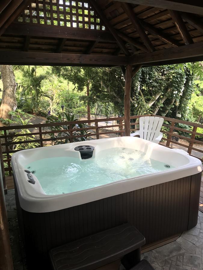 Hale Maluhia Country Inn Kailua-Kona Eksteriør billede
